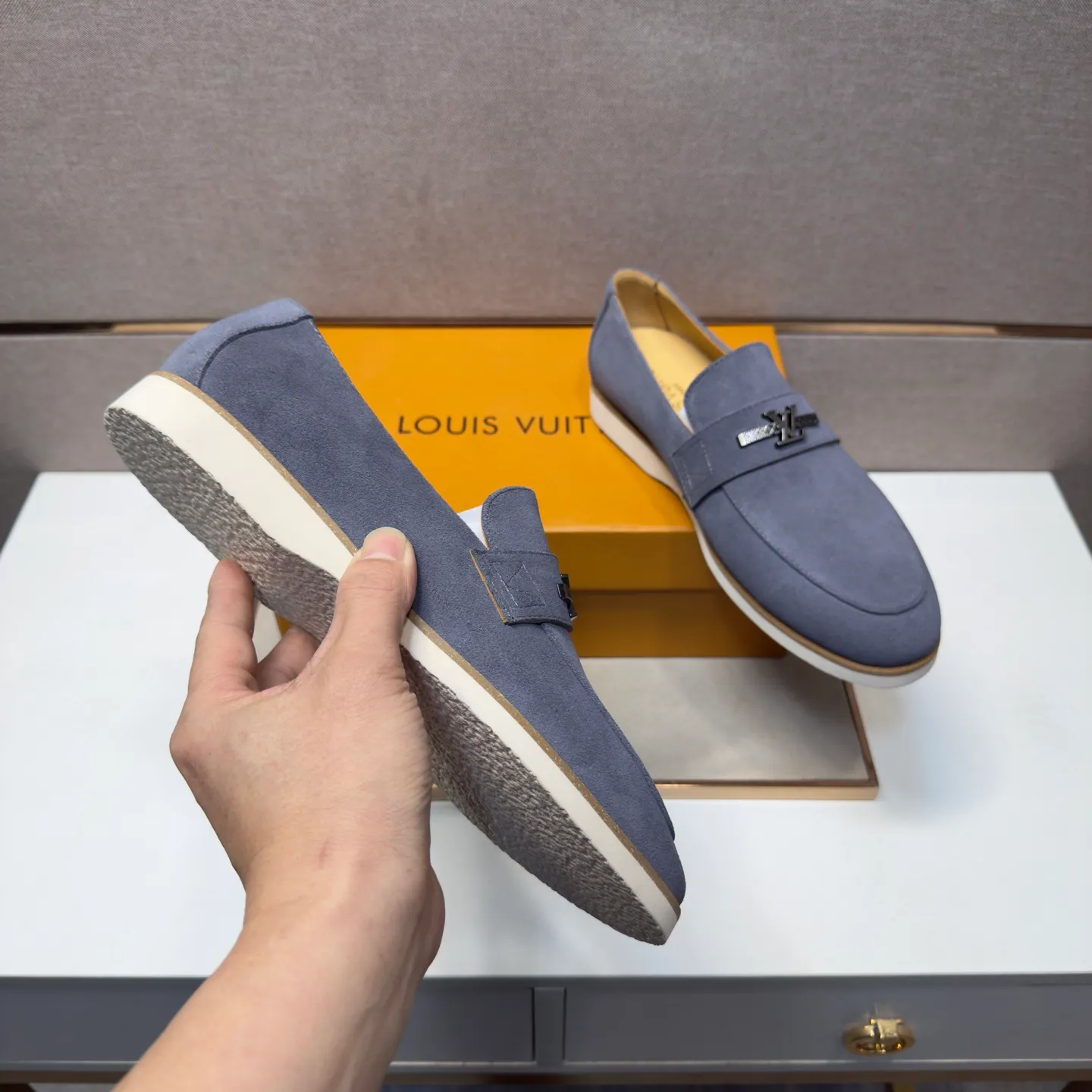 Men's men's shoes 💰pp442 [LV～] Men's casual shoes 2026z cabinet sales simultaneously 🔶Size: 38-44 #️⃣ 🔷4 colors🔜The upper is made of cowhide stitching ➕Cowhide lining, comfortable and breathable, sole: original comfortable and wear-resistant outsole, ⚠️real thing📱photographed🎬real thing is better📢📢📢